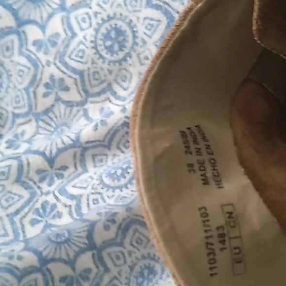 Zara suede booties 38 EUC - Picture 4 of 7